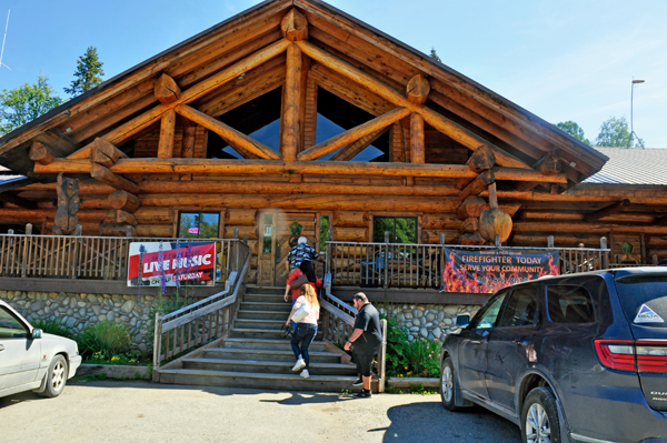 entering Sheep Creek restaurant